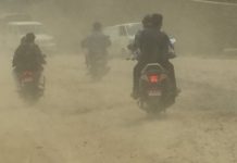 अचाक्ली धुलो उड्न थालेपछि पानी छर्कने निर्णय
