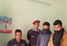 गुर्जधारामा लागु औषध सहित पक्राउ