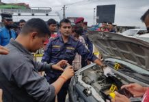 नागढुङ्गा नाकामा ३ किलाे सुन सहित दुई प्रकाउ ।