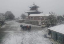 चन्द्रागिरीमा हिउँ पर्यो (फोटोफिचर)