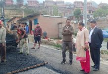 बोसिगाऊको सिसन्डोल पुल देखि खुसी खुसी चोक सम्मको बाटो कालो पत्रे