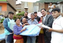 नेपाल रेड क्रस सोसाइटी तथा चन्द्रागिरी उप-शाखाद्वारा बाढी पिडितलाई सहयोग