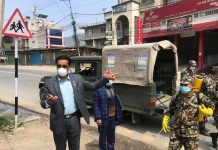 चन्द्रागिरि नगरपालिकाले कोरोना भाइरसको नियन्त्रण तथा रोकथामका लागि सडकमा ‘डिस्इन्फेक्टेन्ट स्प्रे’ छर्किन शुरु