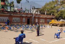 चन्द्रागिरि नगरपालिका वडा नं १० मा राहत वितरण