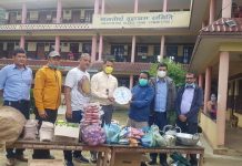 देबदर्शन साकोसद्वारा मातातिर्थ बृद्वाआश्रममा खाध्यसामाग्री बितरण