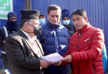 चन्द्रागिरि नगरपालिका–२ का वडाध्यक्ष गोपी सुर्खेतीले सुरुङमार्ग आयोजना ठप्प पार्ने चेतावनी(भिडियो सहित)