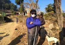 चन्द्रागिरी ६ का भूकम्पपिडित दृष्टिबिहीन कृष्ण बलामीको घर निर्माणको लागि आर्थिक सहयोग गर्न अनुरोध