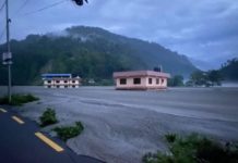 सिन्धुपाल्चोकमा बाढीको वितण्डा