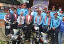 चन्द्रागिरी नगरपालिकाद्वारा प्रहरी वृत्त थानकोटलाई २ थान मोटरसाइकल हस्तान्तरण