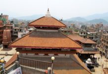 काष्ठमण्डपकाे छानो छाउने काम सुरु, पुनर्निर्माणमा ११ करोड ५० लाख सकियो