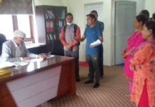 किसानहरुद्वारा चन्द्रागिरि नगरपालिकामा ज्ञापन पत्र