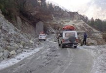 बेनी–जोमसोम सडक अवरुद्ध beni-jomsom-road