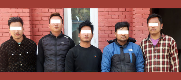 people were arrested for looting US dollars from thankot 1