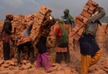 नेपालको अर्थतन्त्रमा ‘सुधारका सङ्केत’ तर अझै छैन ‘ढुक्क बन्न सक्ने’ अवस्था