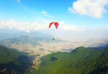 चन्द्रागिरीमा प्याराग्लाइडिङ सुरू, कति लाग्छ शुल्क?