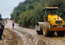 सतुंगल मातातिर्थ देउराली कुलेखानी सडक बन्द हुने